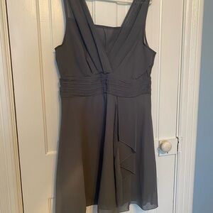 Elegant Gray Sleeveless Dress